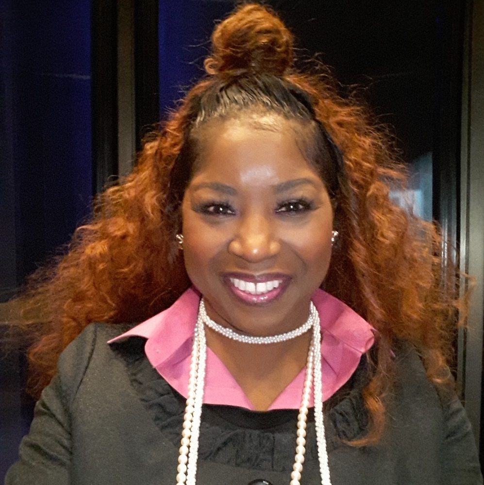 Meet your Posher, Alesia